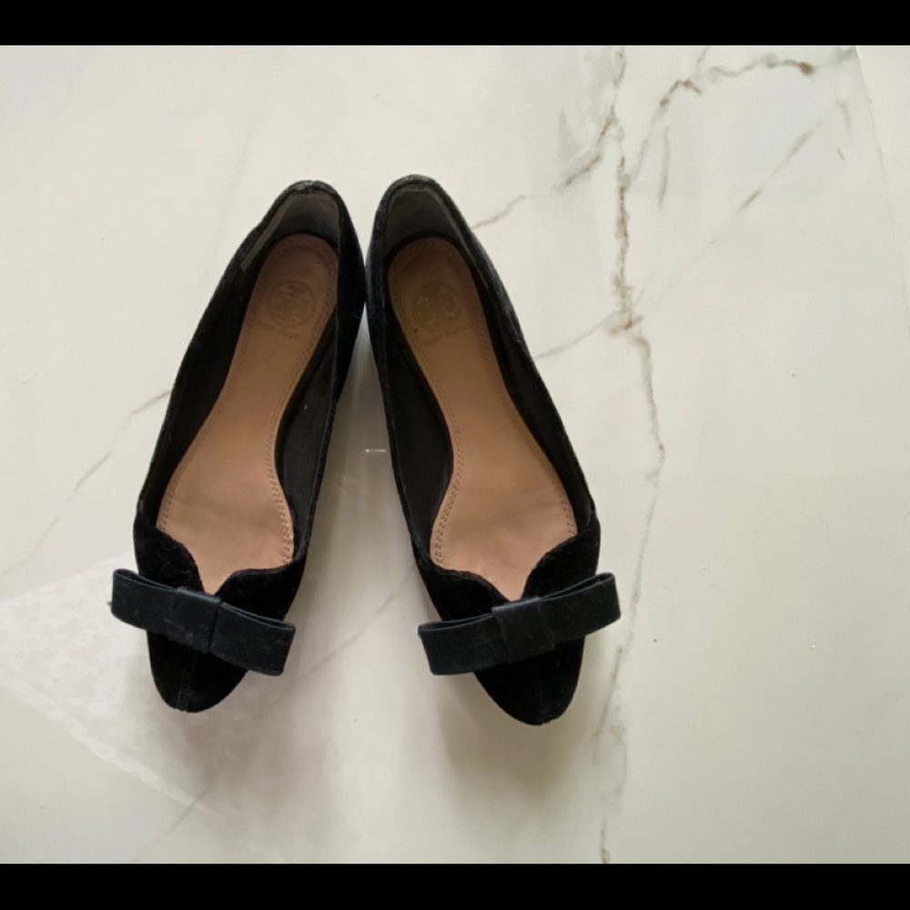 Tory Burch velvet ballet flat shoes